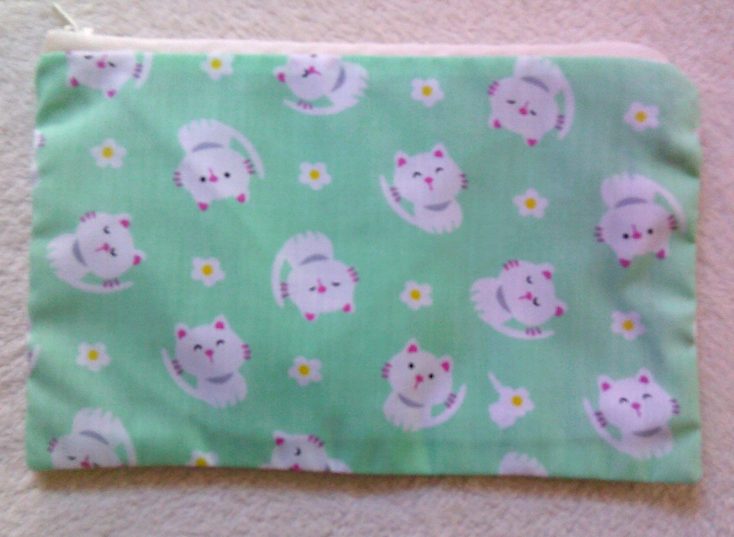 Pencil Case Kitties on Green