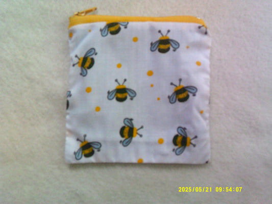 Coin purse , Bees
