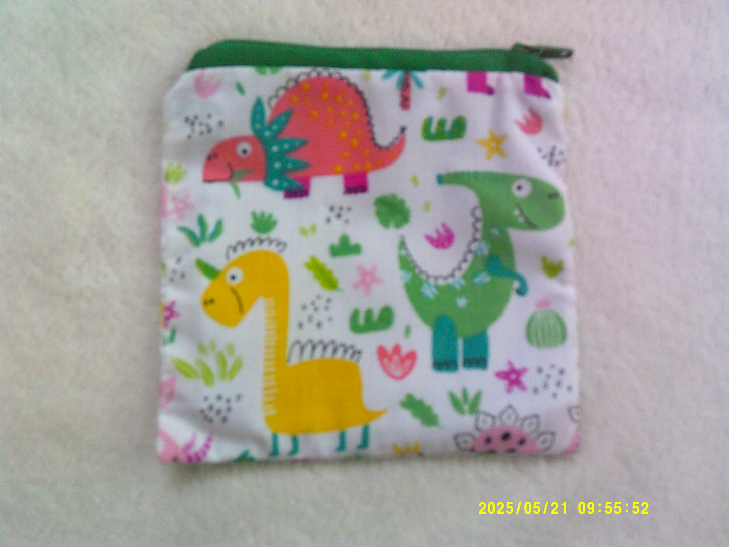 Coin purse , Cute Dinos